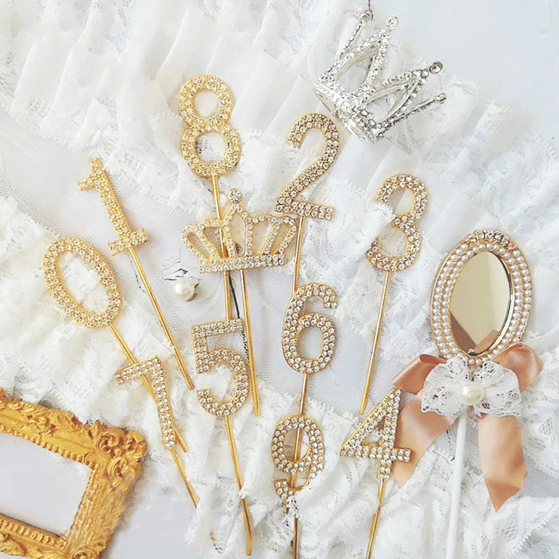 

1PCS Golden alloy diamond crown number 0-9 cake insert card plug-in birthday party dessert table decoration