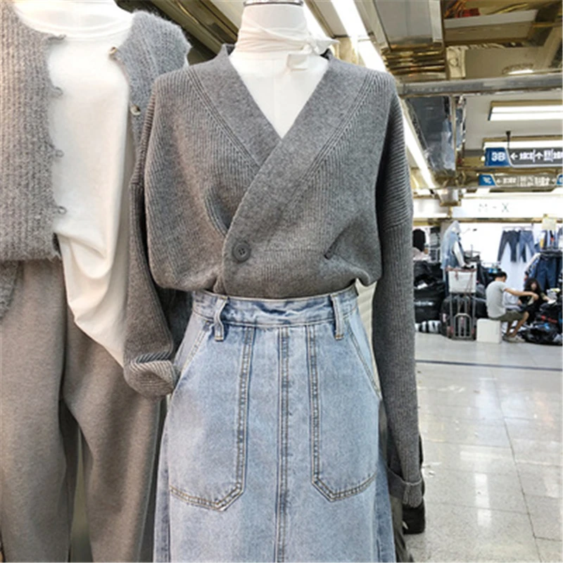 

Кардиганы женские трикотажные, однотонные, с V-образным вырезом