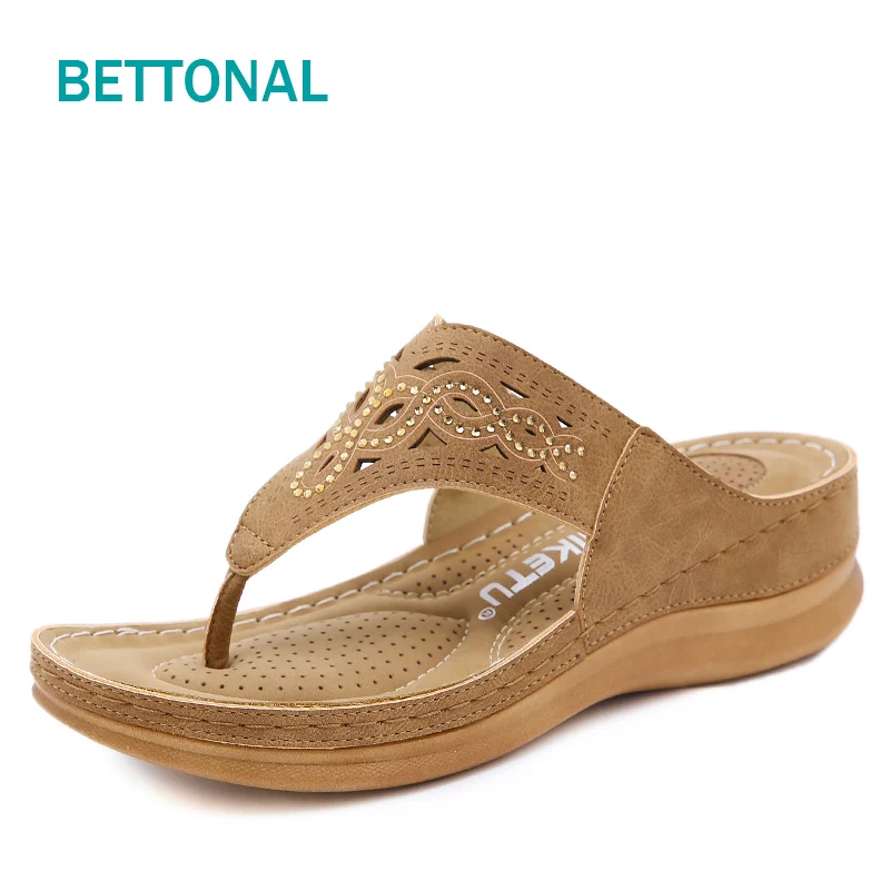 BETTONAL стразы Вьетнамки женская обувь на платформе Тапочки 2021 летние мягкие
