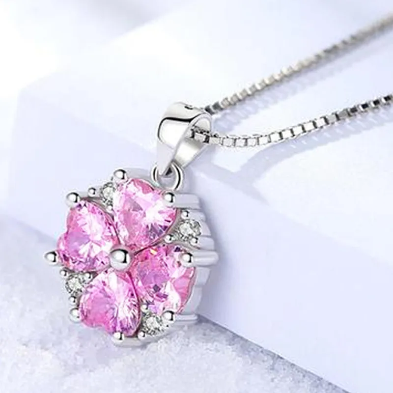 

Chic Pink Crystal Clover Flower Pendant Necklaces For Women Zircon Diamond Gemstones Jewelry White Gold Silver Color Choker Gift