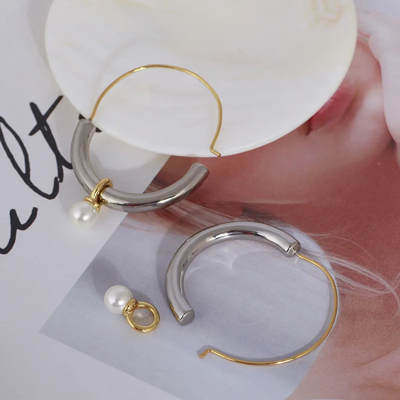 

Simple contrast color natural pearl pendant fashion two kinds of earrings