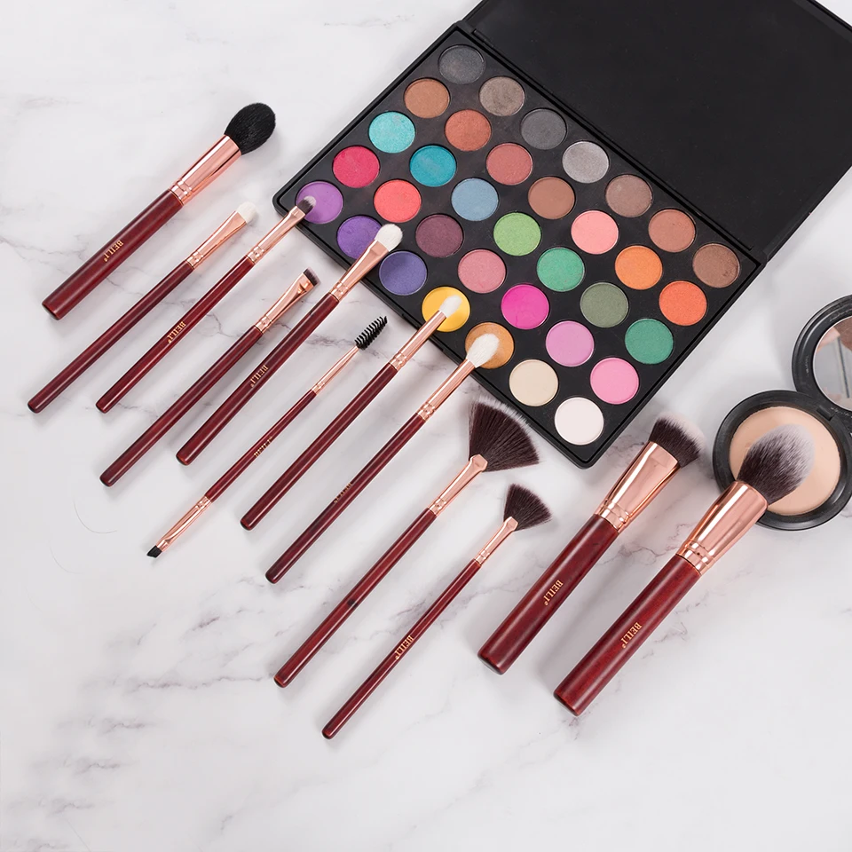 Бейли темно-Красного цвета на нашем сайте! Кисти для макияжа кисть из