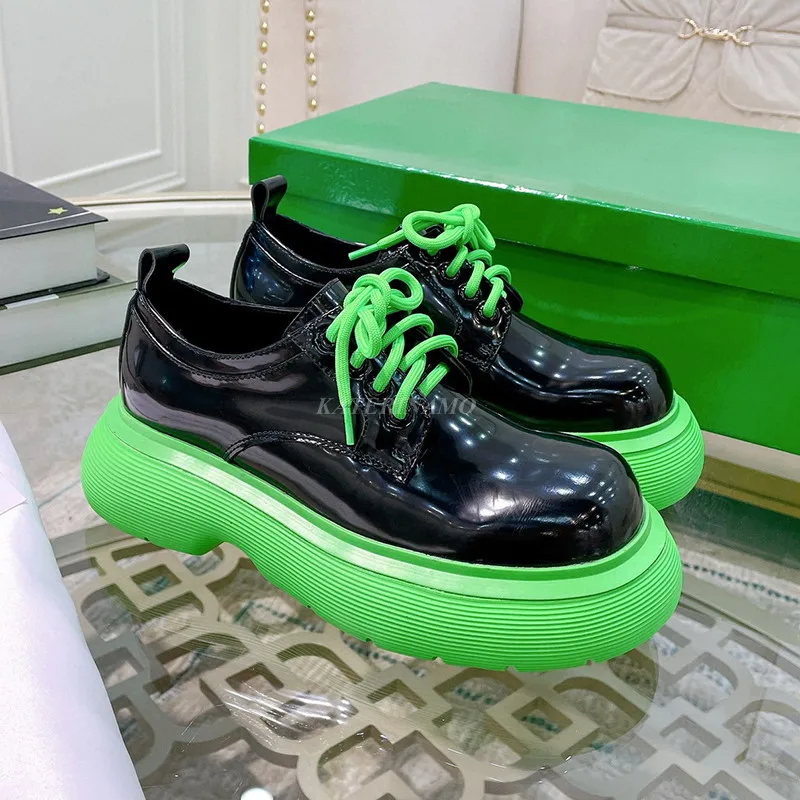 

Женские ботинки из натуральной кожи, брендовые короткие, на толстой подошве, с круглым носком, удобная повседневная обувь на шнуровке, увели...