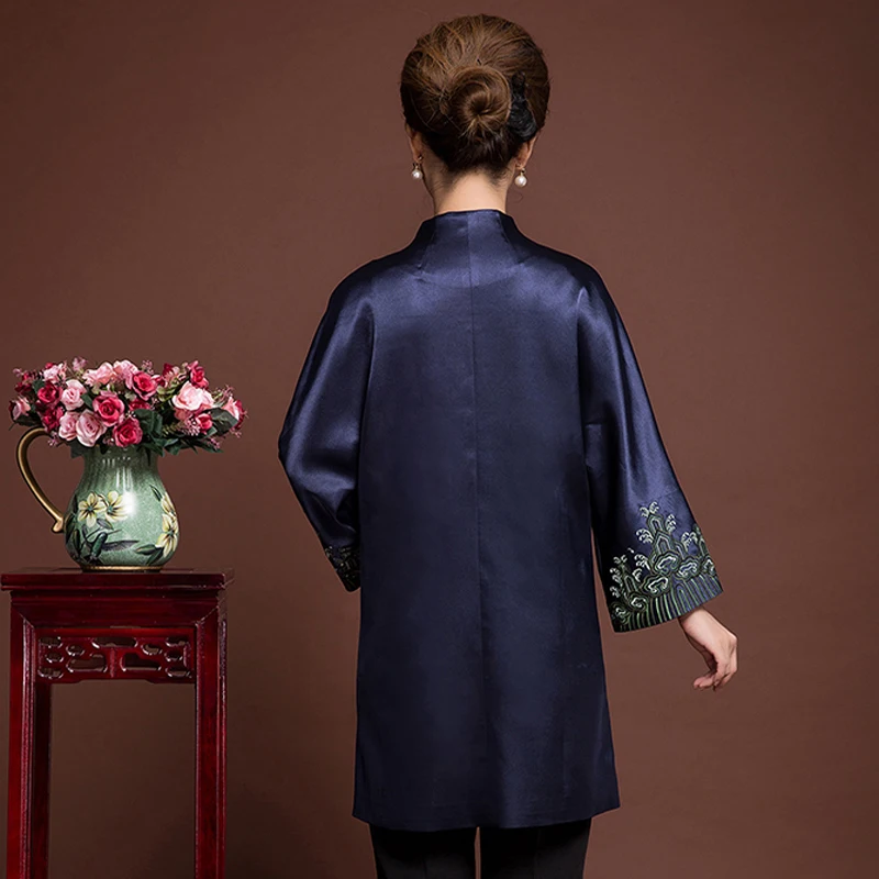 Женский традиционный вышитый длинный жакет в китайском национальном стиле