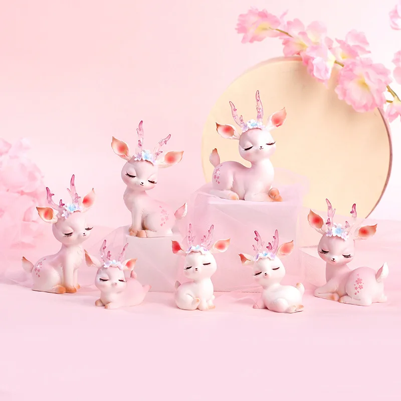 

Cute Animal Fawn Model Resin Figurines Cartoon Deer Toy Kawaii Wedding Decorative Accessories Party Desktop Household Decoration
