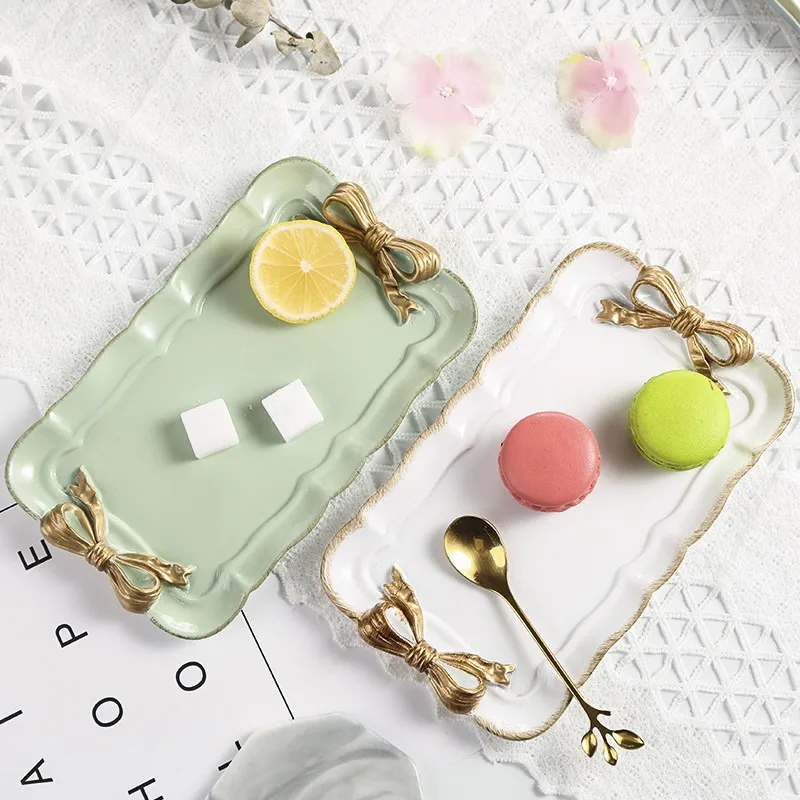 

European Style Vintage Bow Decorative Tray Resin Storage Tray For Jewelry Cosmetic Dessert Cake Food Plate Organizer