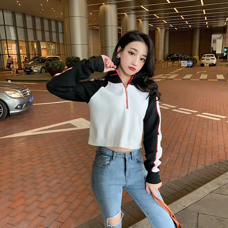 

Spring and Autumn 2020 new contrast color long sleeve short knitted sweater women's age-reducing loose jacket short coat