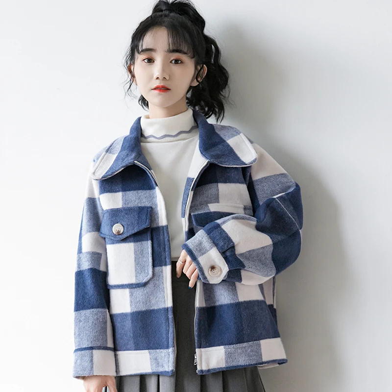 

2020 winter new short grid hair coat female loose Korean version thickened coats and jackets women.