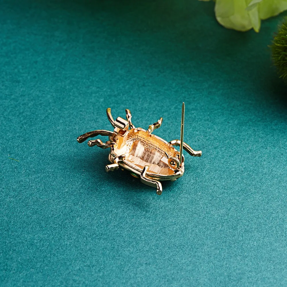 Эмалированные броши в форме жуков для женщин, милая модная брошь в виде жука, булавка зеленого цвета, заколки в виде насекомых, ювелирное изделие для девушек, подарок