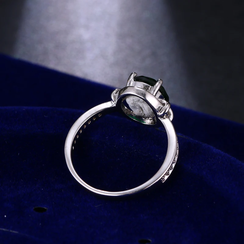 Классическое роскошное большое зеленое овальное кольцо с кубическим цирконием