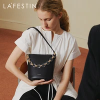 la festin designer 2022 new fashion niche one shoulder messenger handbags high end chain bucket ladies underarm bag luxury trend