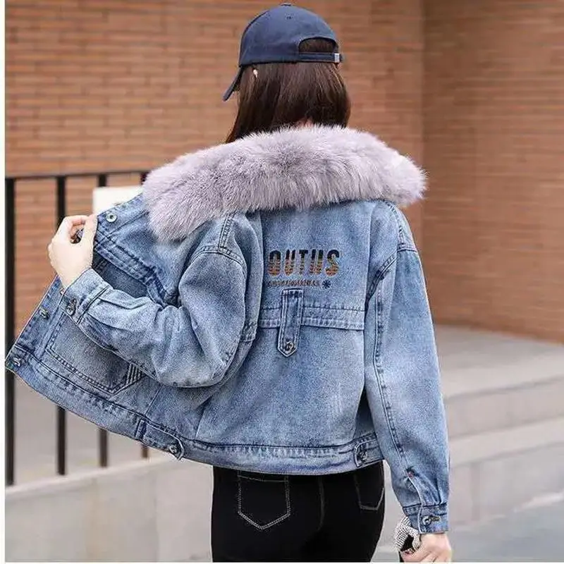 

Winter Fur Collar Denim Jackets Plus Velvet Warm parka Outerwear Women Cashmere Cotton Coat Girl Fashion Jacket Female