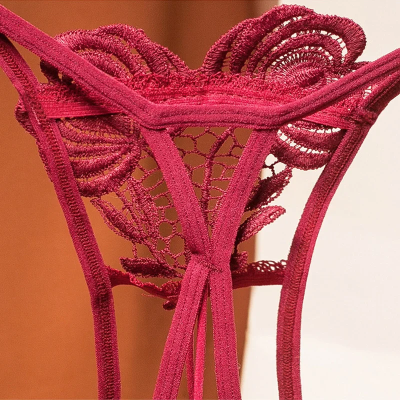 Сексуальное экзотическое женское белье с открытой промежностью женские трусики