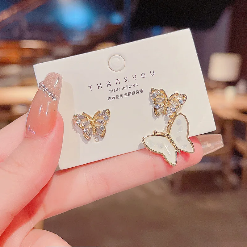 

Fashion Zircon Asymmetric Butterfly Earrings for Women Korean Style 925 Silver Needle Gold Plated Earrings Party Jewelry Gift