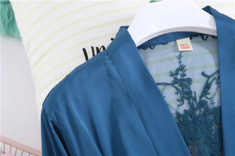 

Wedding Pajamas Suit With Chest Pad Bride Bridesmaid Backless Satin Loungewear Lace Sexy Nightwear Kimono Bathrobe Gown Homewear