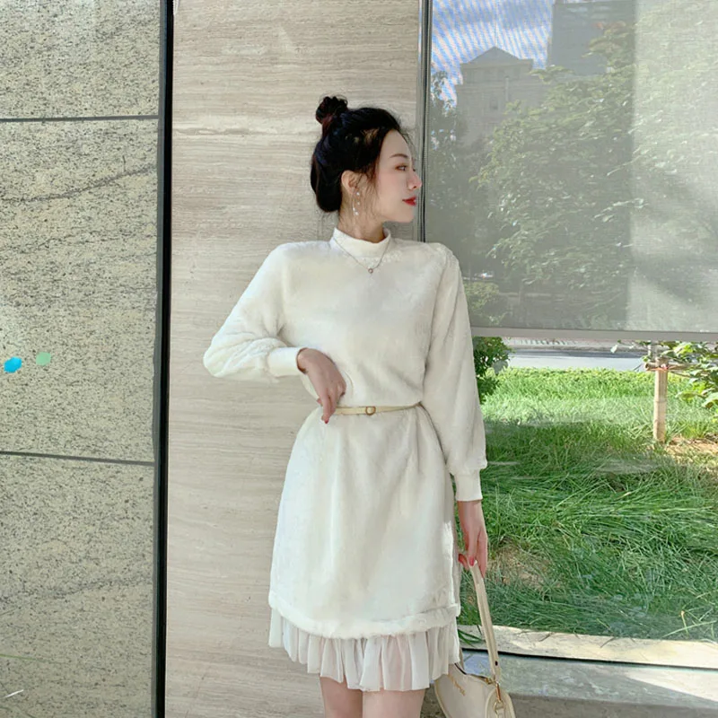 

2021 autumn and winter new style women's clothing temperament pure lust French design sense niche plush dress
