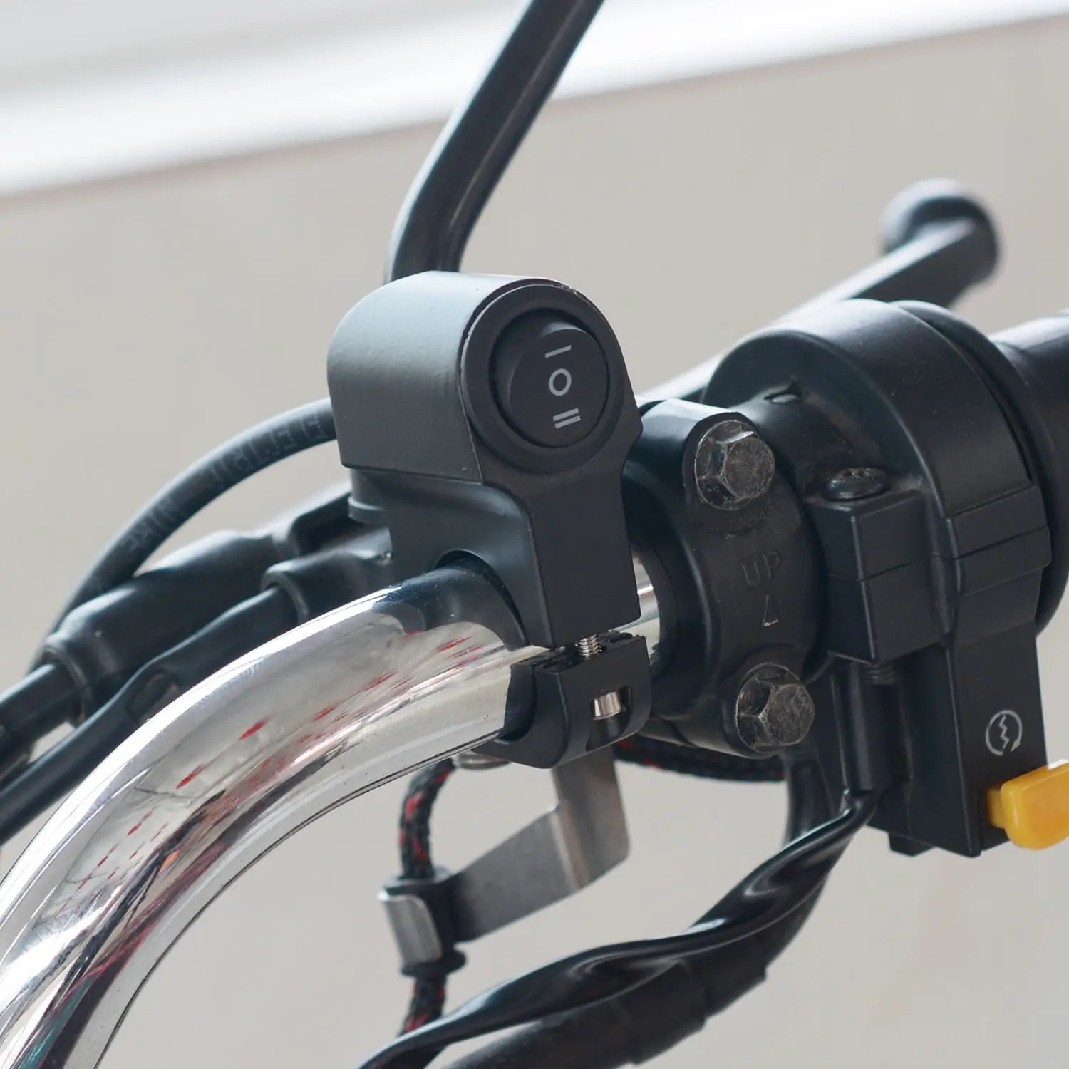 

Motorcycle Waterproof Switches Scooter ATV Handlebar Turn Signal Headlight Electrical Switch ON OFF