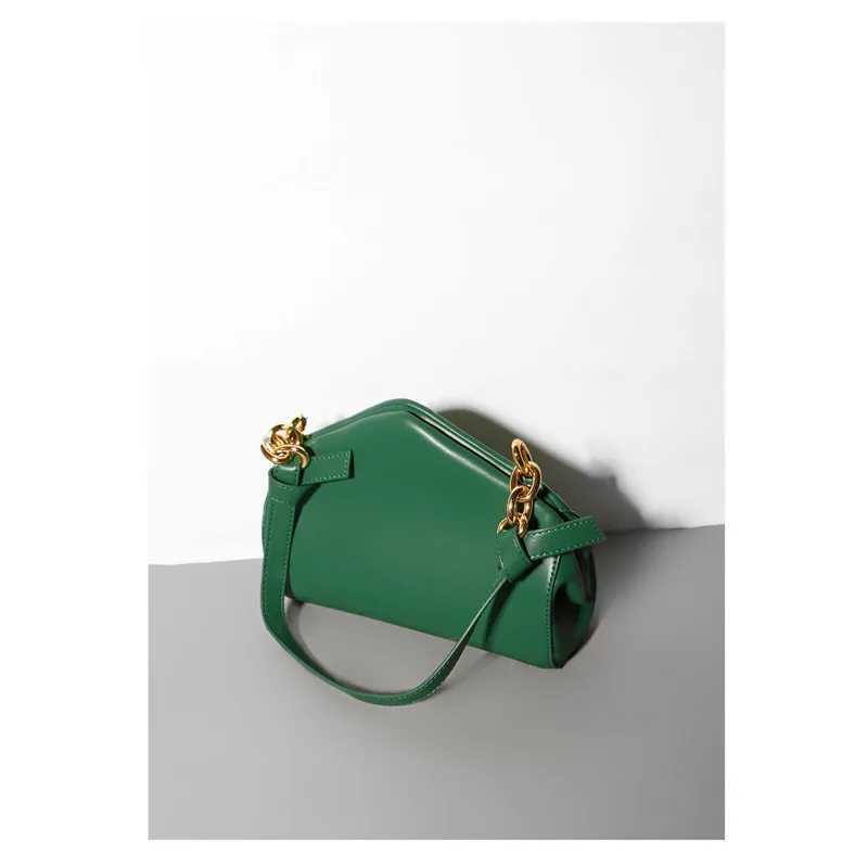 

2021 New High Quality Luxury Designer Small Handbag for Women Short Straps Cow Leather Shoulder Bag Delicate Chain Crossbody Bag