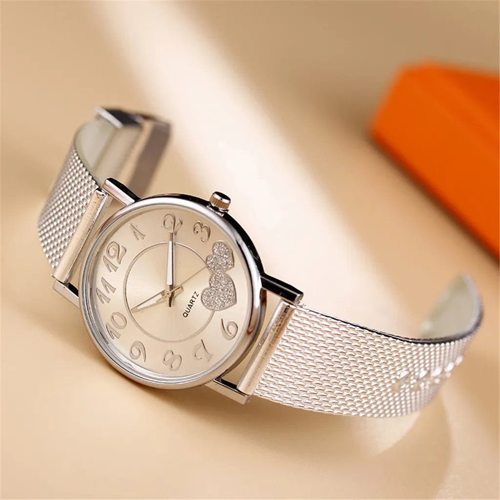 Женские часы женские унисекс наручные с серебристым циферблатом и силиконовым