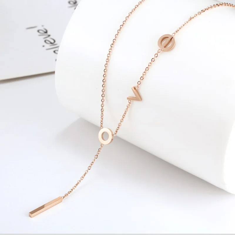 

Gold Pendant women's Charm Necklace simple love letter necklace short chain beach jewelry gift cheap H12