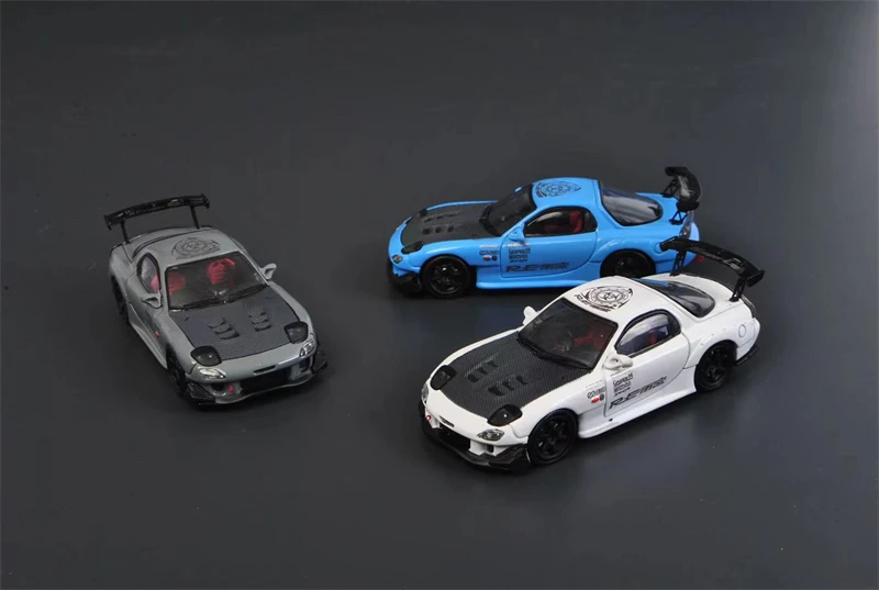 

Master 1:64 Mazda RX-7 RE Amemiya Diecast Model Car