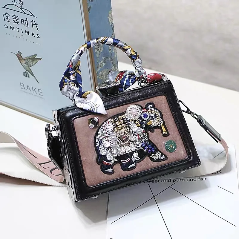 Широкая сумка через плечо 2020 новая портативная маленькая &quotбокс&quot модная