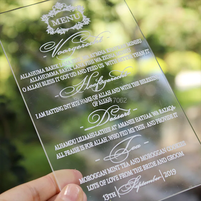 Акриловое меню свадебное из прозрачного перспекса DL стола выгравированное