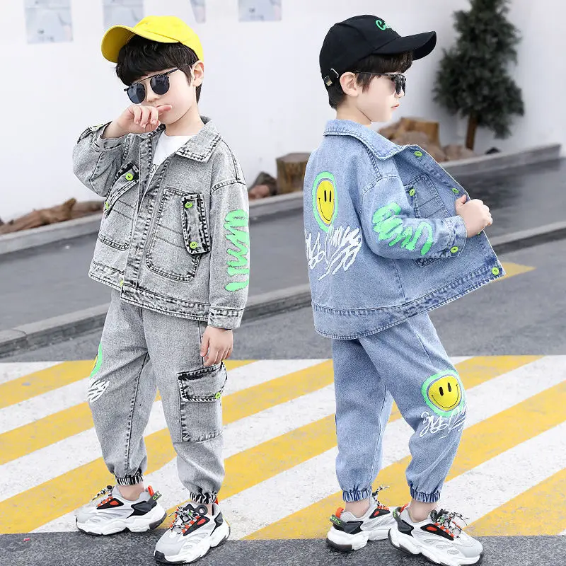 

Джинсовая куртка и брюки для мальчиков, на возраст 10-12 лет