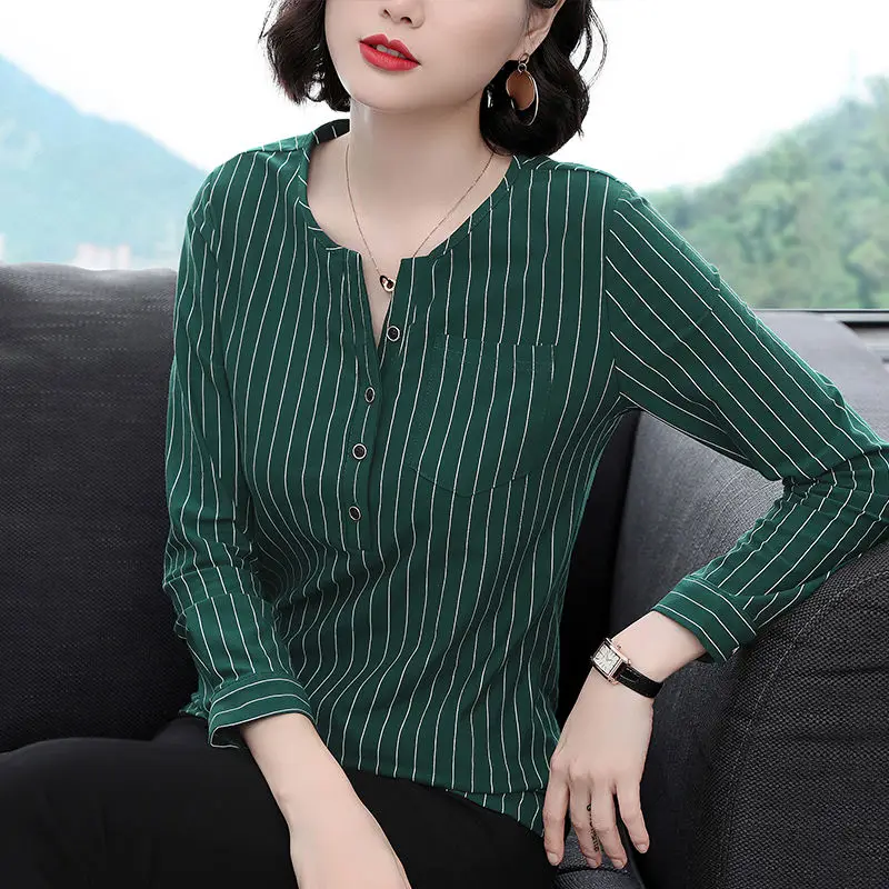 

Women's earth long sleeve T-shirt loose autumn new bottom coat