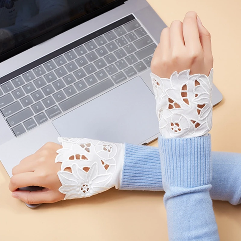 

Women Sweet Embroidery Floral Lace Horn Cuffs Bracelet Sunshade Detachable Fake Sleeves Wristband Sweater Accessories