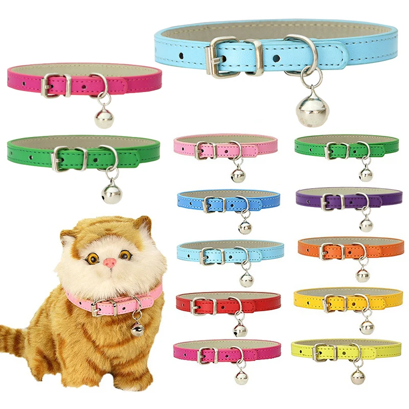 Collar de cuero para perros y gatos pequeños con campana, correas ajustables de seguridad para