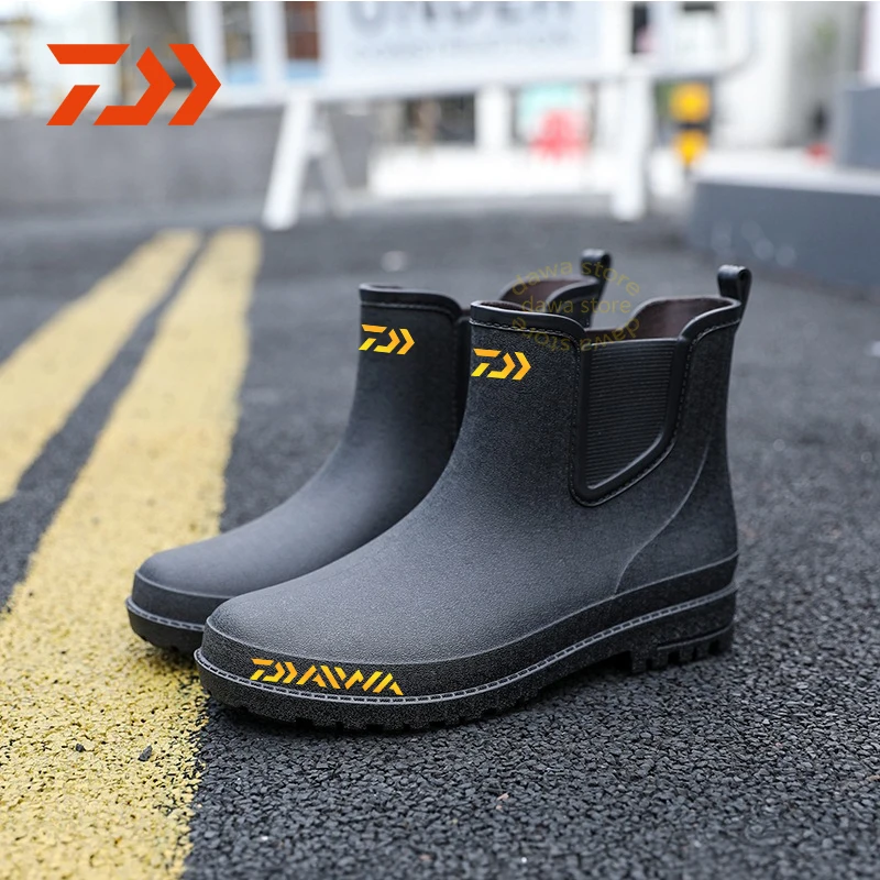 

Daiwa Fishing Waders Water Shoes Outdoor Fishing Shoes Fishing Wear-Resistant Non-Slip Rain Boots Anti-Skid Fishing Shoes