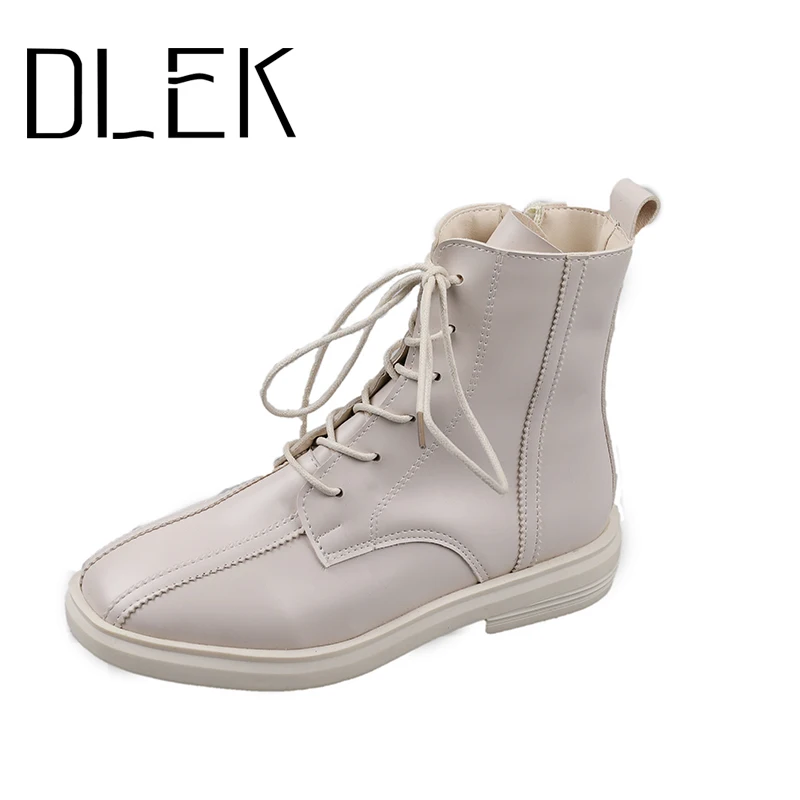 Ботинки женские с высоким берцем прочная плоская подошва круглый носок шнуровка