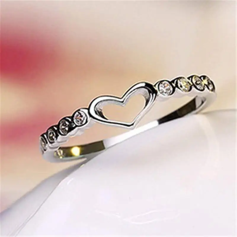 

Exquisite Simple Women Alloy Hollow Heart Ring Diamond Decoration Casual Engagement Wedding Party Love Ring Jewelry