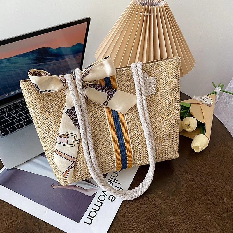 

Fashion Ladies Retro Beach Straw Woven Stitching Contrast Silk Scarf Shoulder Handbag Large-capacity Vacation Travel Tote Bag