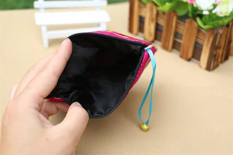 10pcs Bells Chinese style Embroidery Small Satin Pouch Zipper Jewelry Gift Bag Card Holder Women Coin Purse Packaging