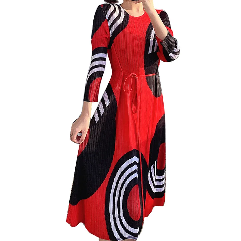 

LANMREM 2021 spring new pleated long-sleeved lace up round-neck long length geometric print red color dress for women 2A2905