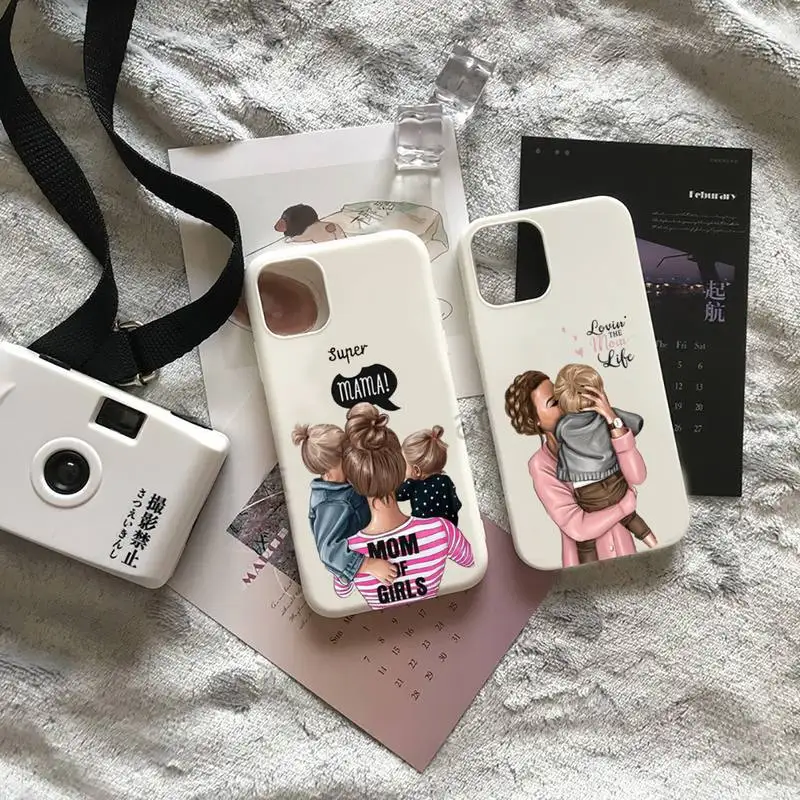 

Baby Mouse Mama Mouse Super Mom Gir Phone Case Candy Color for iPhone 6 7 8 11 12 s mini pro X XS XR MAX Plus high quality cover