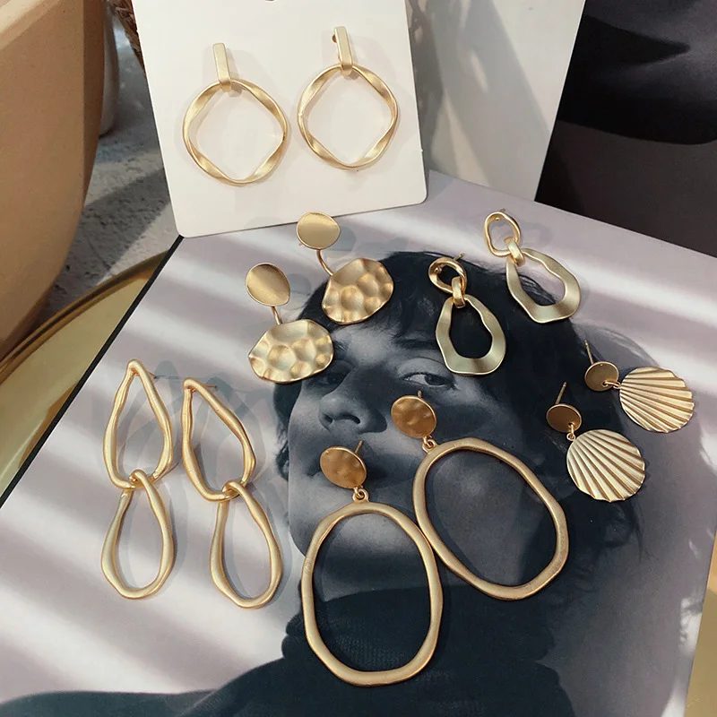 

2021 New Arrival Geometric Metal Drop Earring For Women Retro Fashion High Quality Gold Plated Earring Jewelry Party Gift