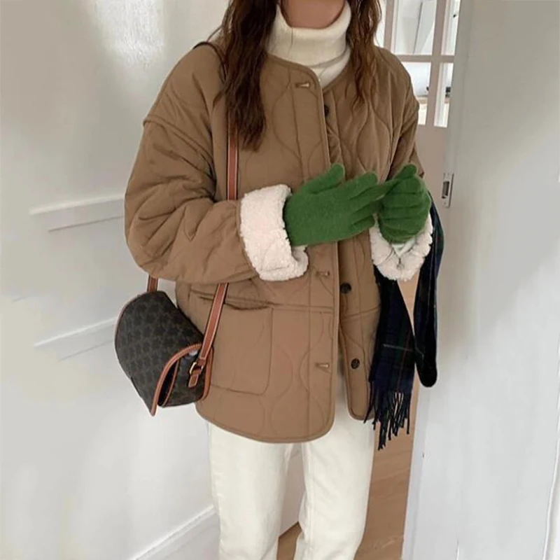 Короткая стильная женская парка в стиле ретро из овечьей шерсти с ромбовидным