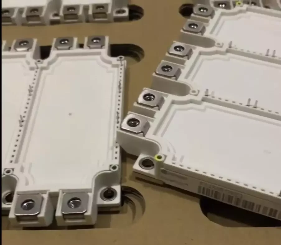 

IGBT module Authentic FS300R12KE3 FS225R12KE3 FS450R12KE3 FS450R17KE3 Tested well