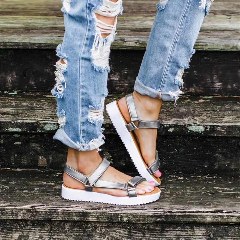 Женские сандалии на плоской подошве Новинка 2020 года Сезон лето Однотонная