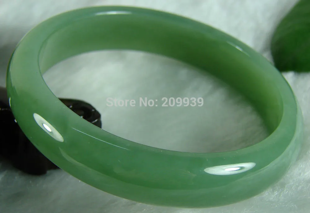 Браслет из нефрита и 59 мм | Украшения аксессуары