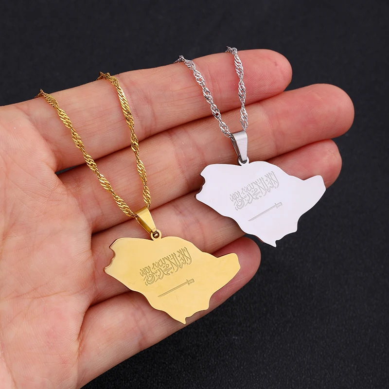 Подвеска из нержавеющей стали с картой Саудовской Аравии