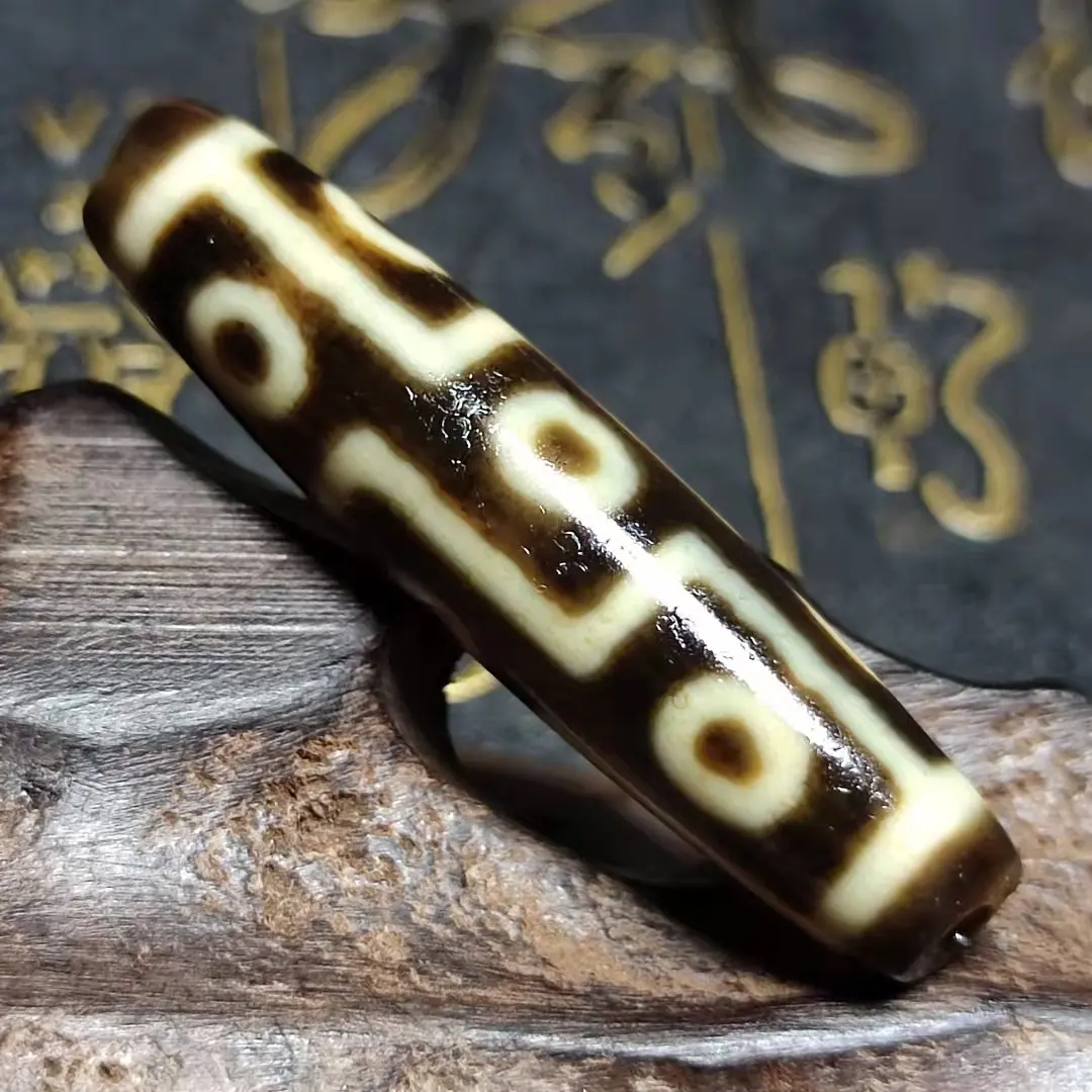 Бусины из тибетского агата, 12 х51 мм, 9 глаз