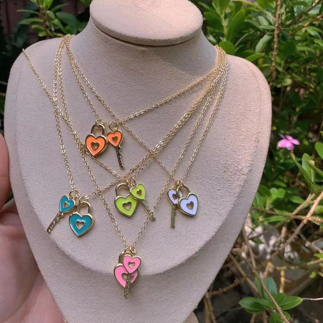 

5 шт., модное эмалированное ожерелье с подвеской в виде ключа в форме сердца для женщин и девочек