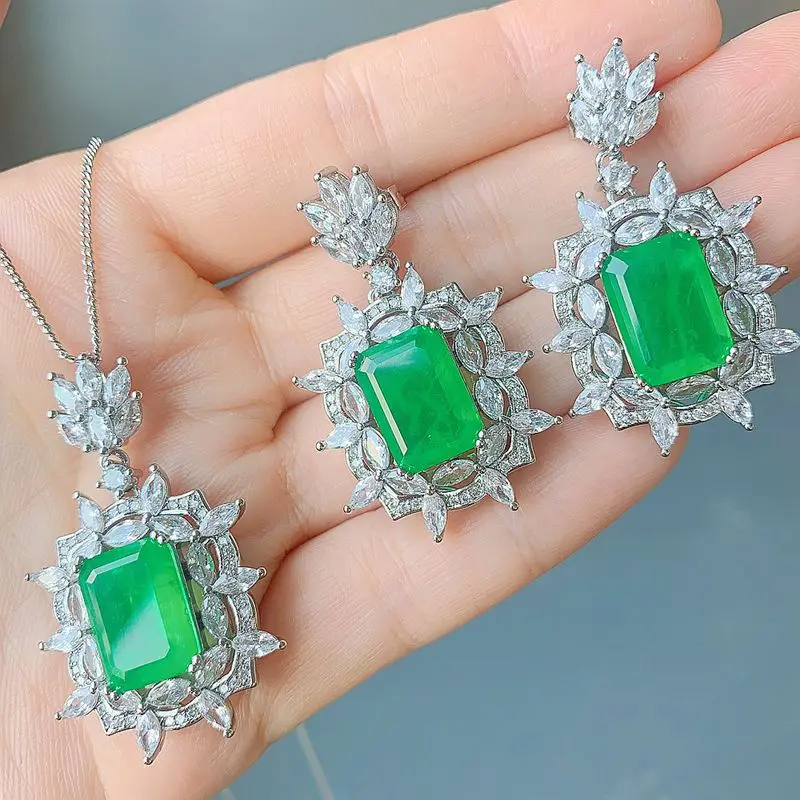 

Vintage Created Moissanite Green Square Emerald Gemstone Earrings/Necklace Silver 925 Color Wedding Jewelry Sets Wholesale