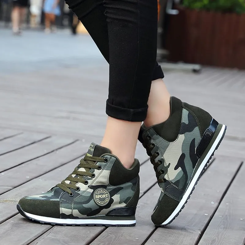 

Casual Platform Wedges Shoes for Women Height Increasing 6CM Camouflage Canvas Shoes Woman High Top Lace Up Sneakers Big Size 42