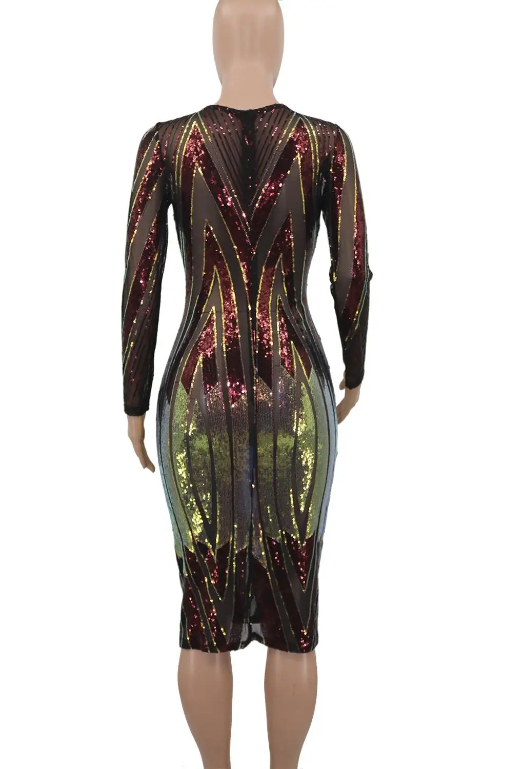 Платье цвета блока с длинным рукавом и круглым вырезом облегающее расшитое