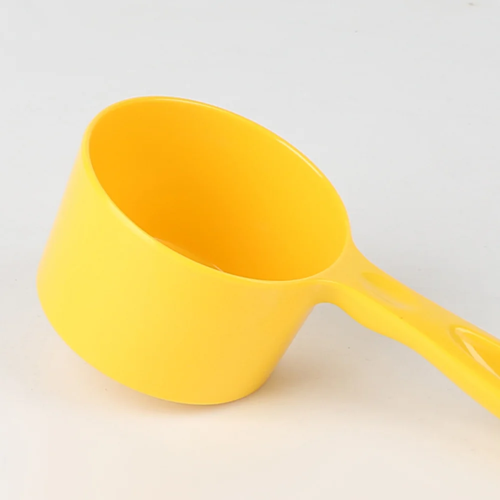 

Food Scoop with Long Handle Feeder Tool for Bird Cat Kitten Dog Puppy Size (Yellow)